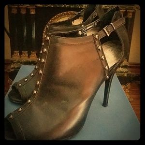 Simply vera heel booties